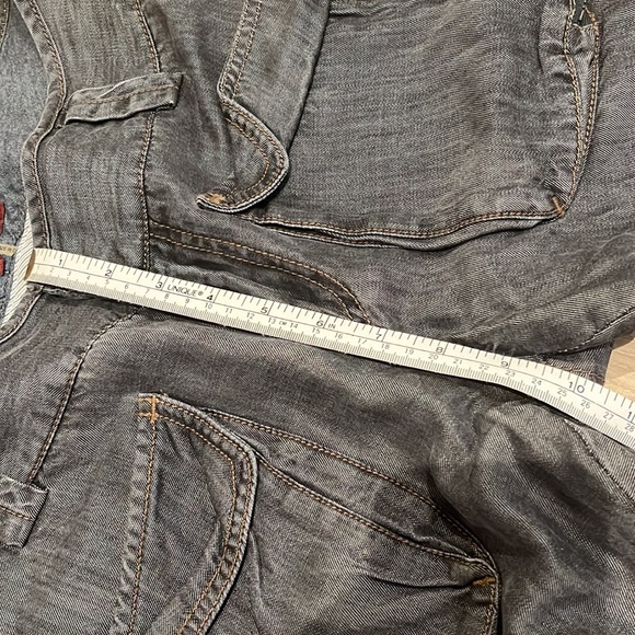 7 for All Mankind Style AN6236-F38 Mid Rise Cargo Ankle Jeans. - Picture 9 of 10